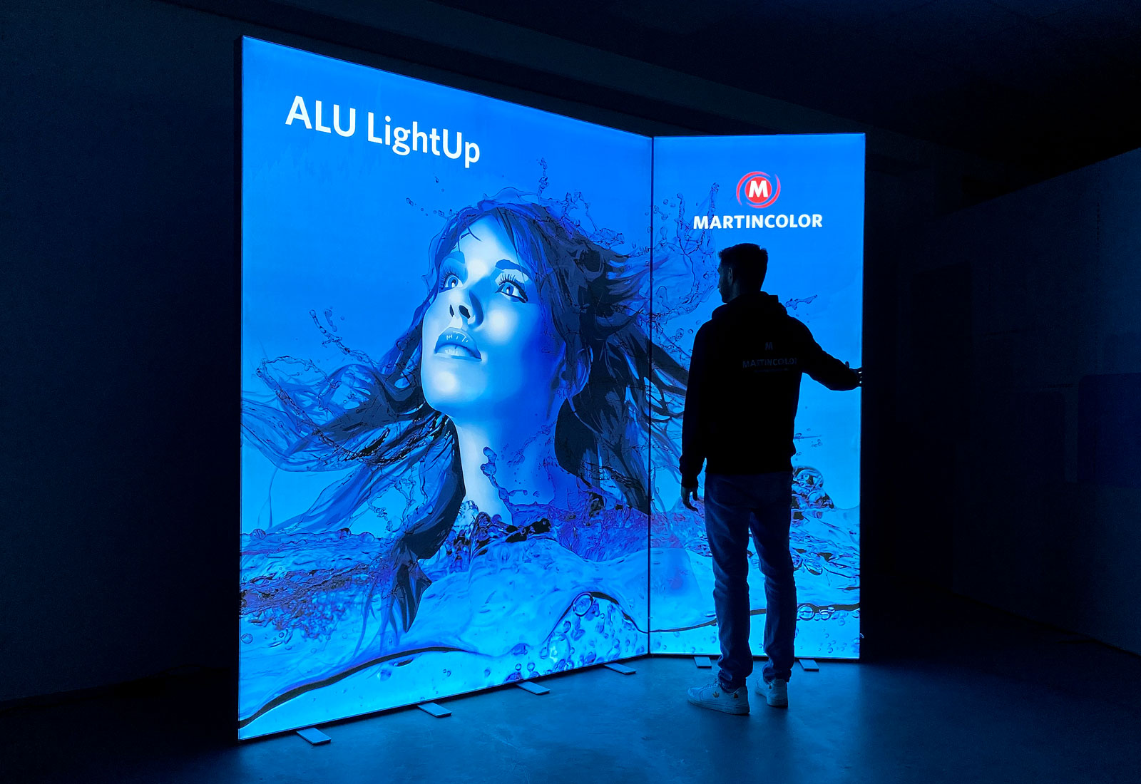 ALU LightUp Messestand Ecke ALU LightUp Messestand Ecke