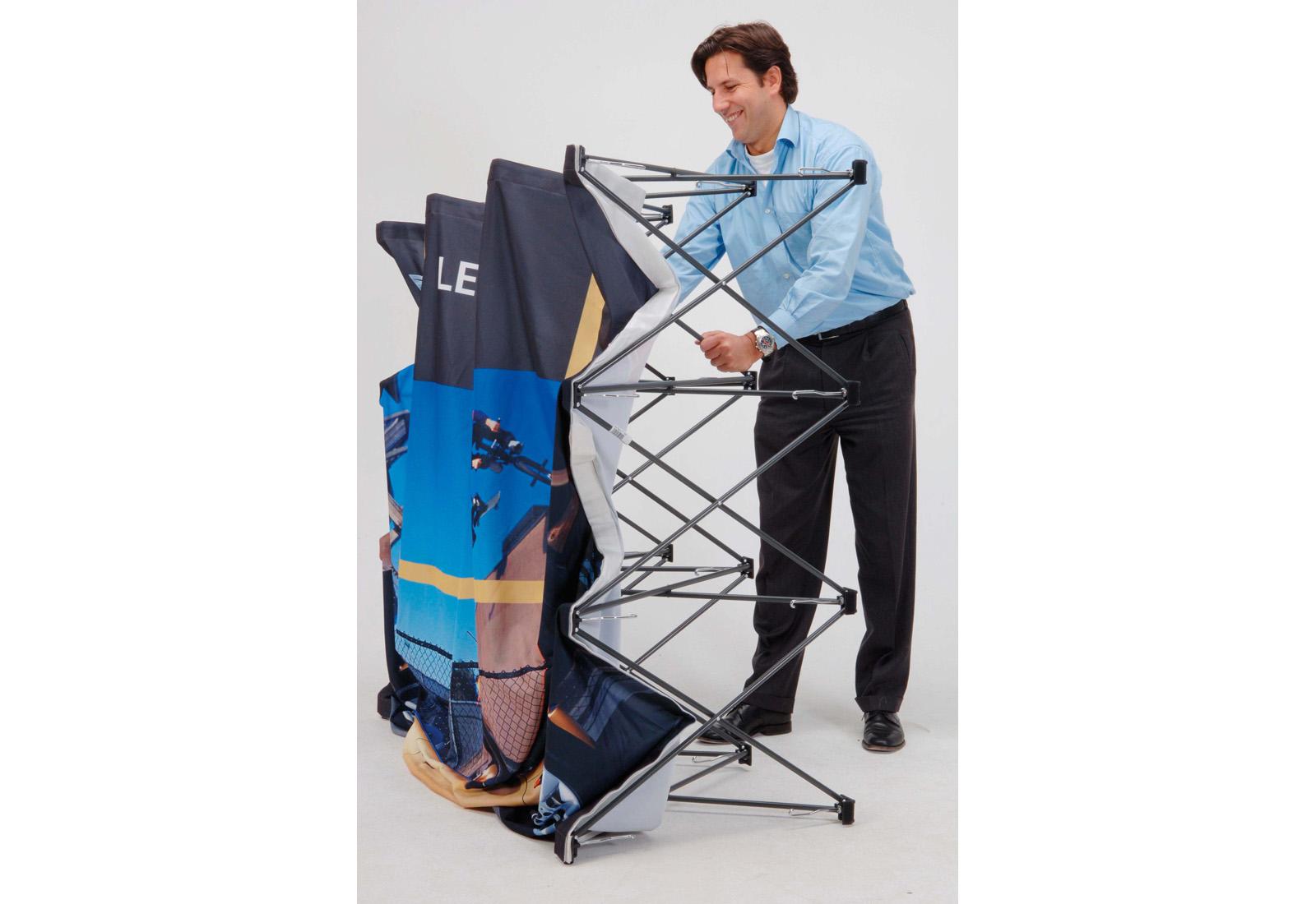 Expand BigFabric frame assembly Expand BigFabric frame assembly