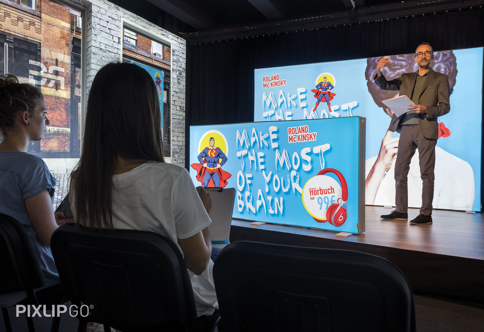 PIXLIP GO Leuchtwand Beispiel 5 PIXLIP GO Leuchtwand Beispiel 5