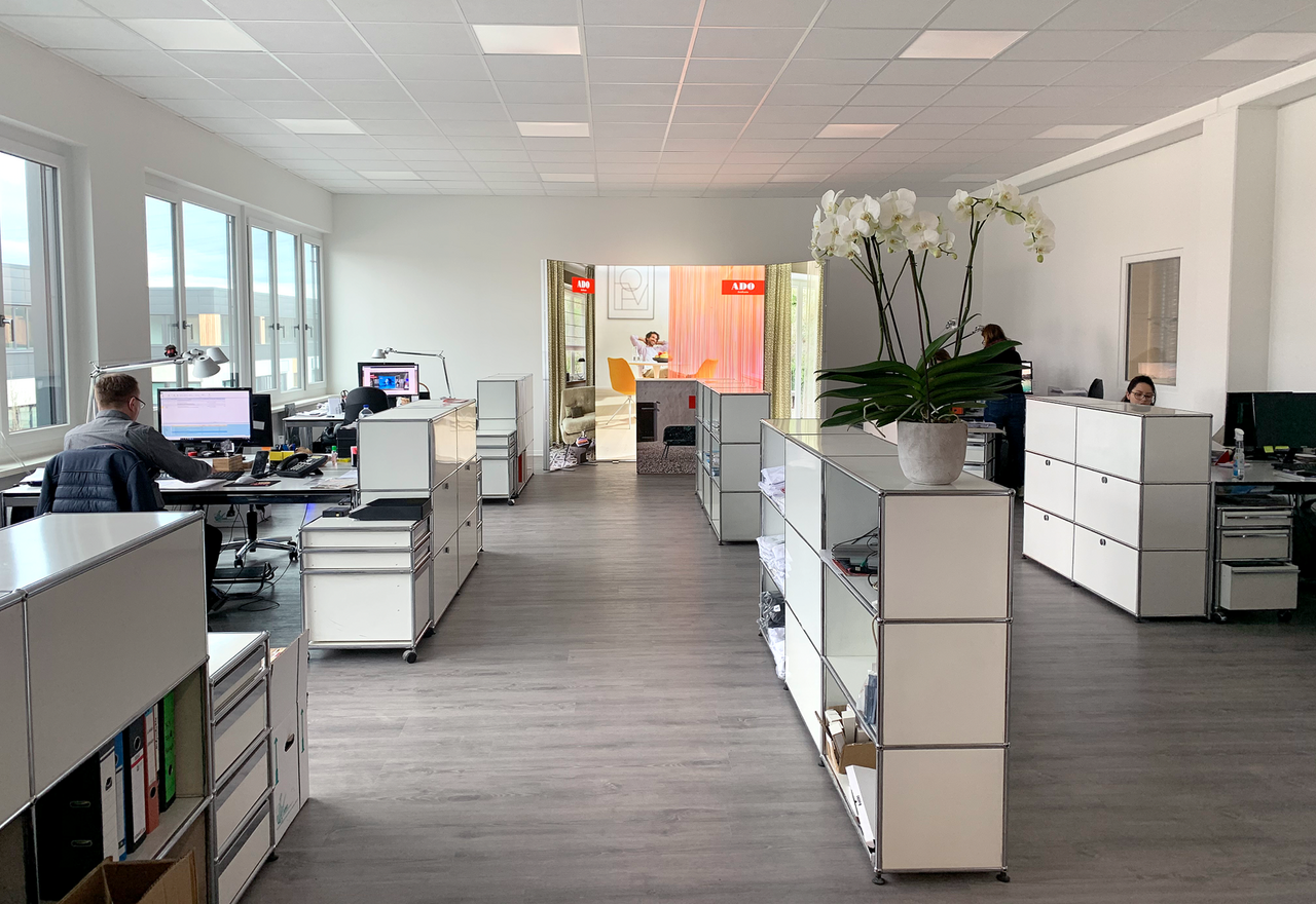 MARTINCOLOR zieht um 11