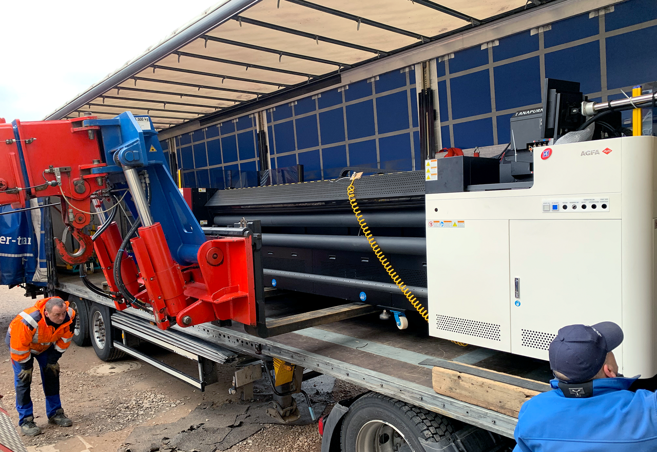 MARTINCOLOR zieht um 5